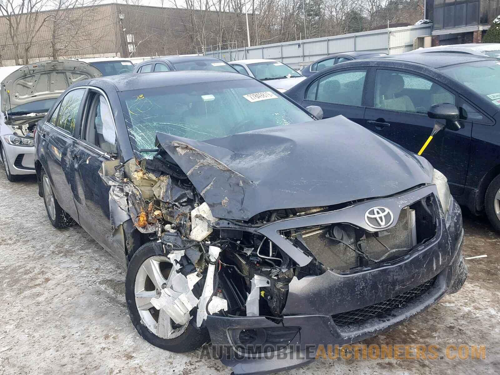 4T1BF3EK3BU205886 TOYOTA CAMRY BASE 2011