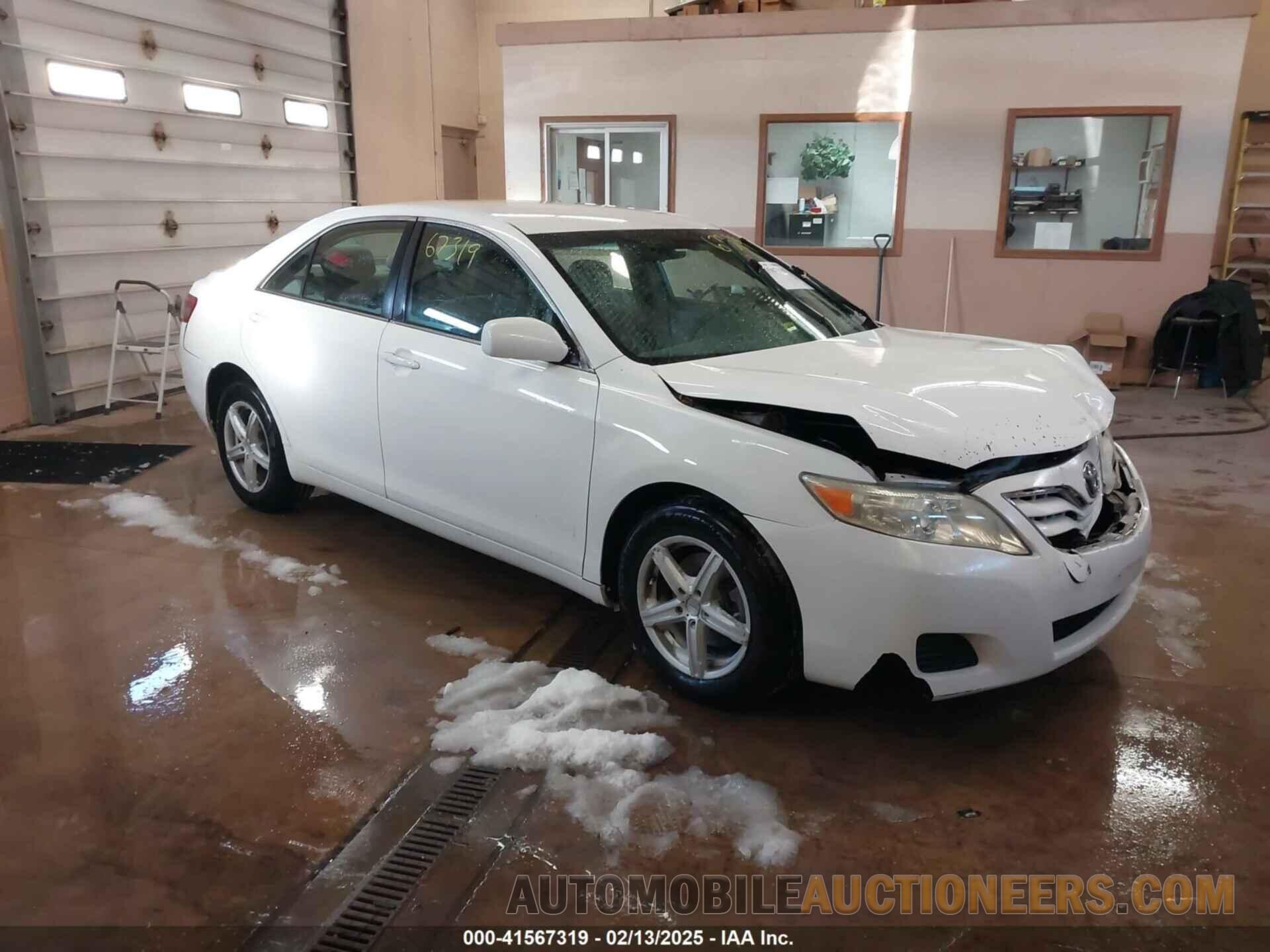 4T1BF3EK5BU638108 TOYOTA CAMRY 2011