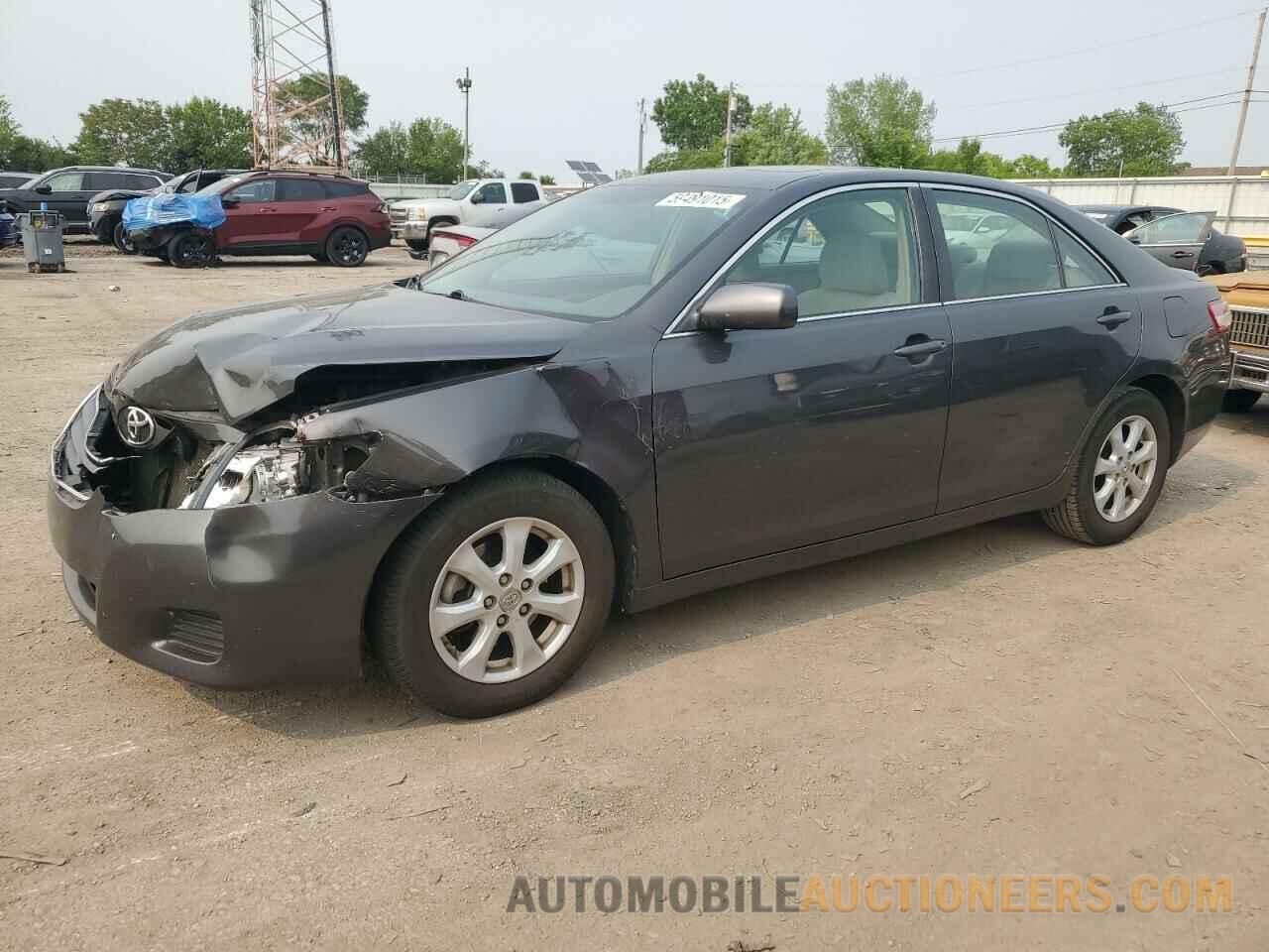 4T1BF3EKXBU650318 TOYOTA CAMRY 2011