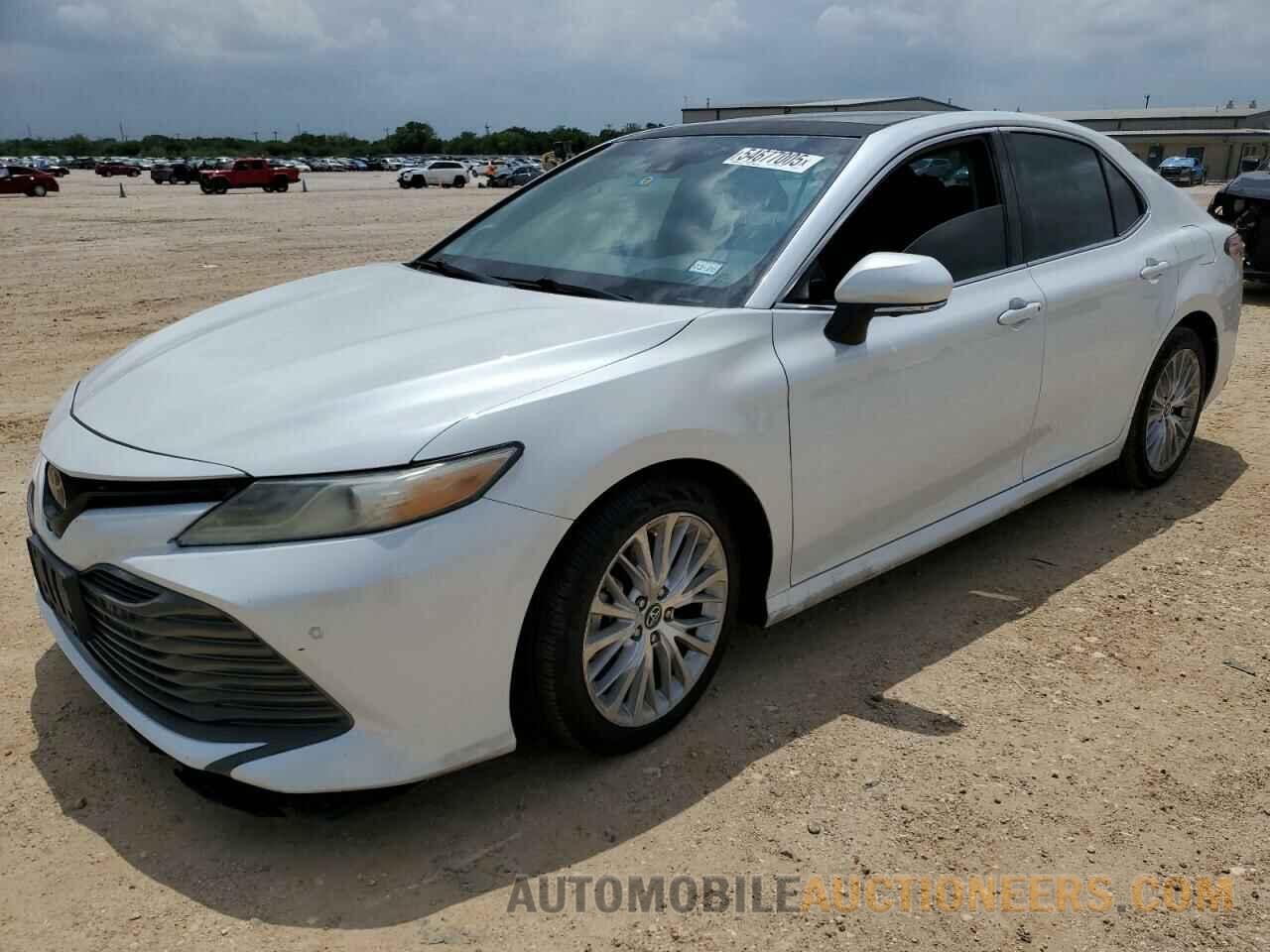 4T1BZ1HK7JU014865 TOYOTA CAMRY 2018