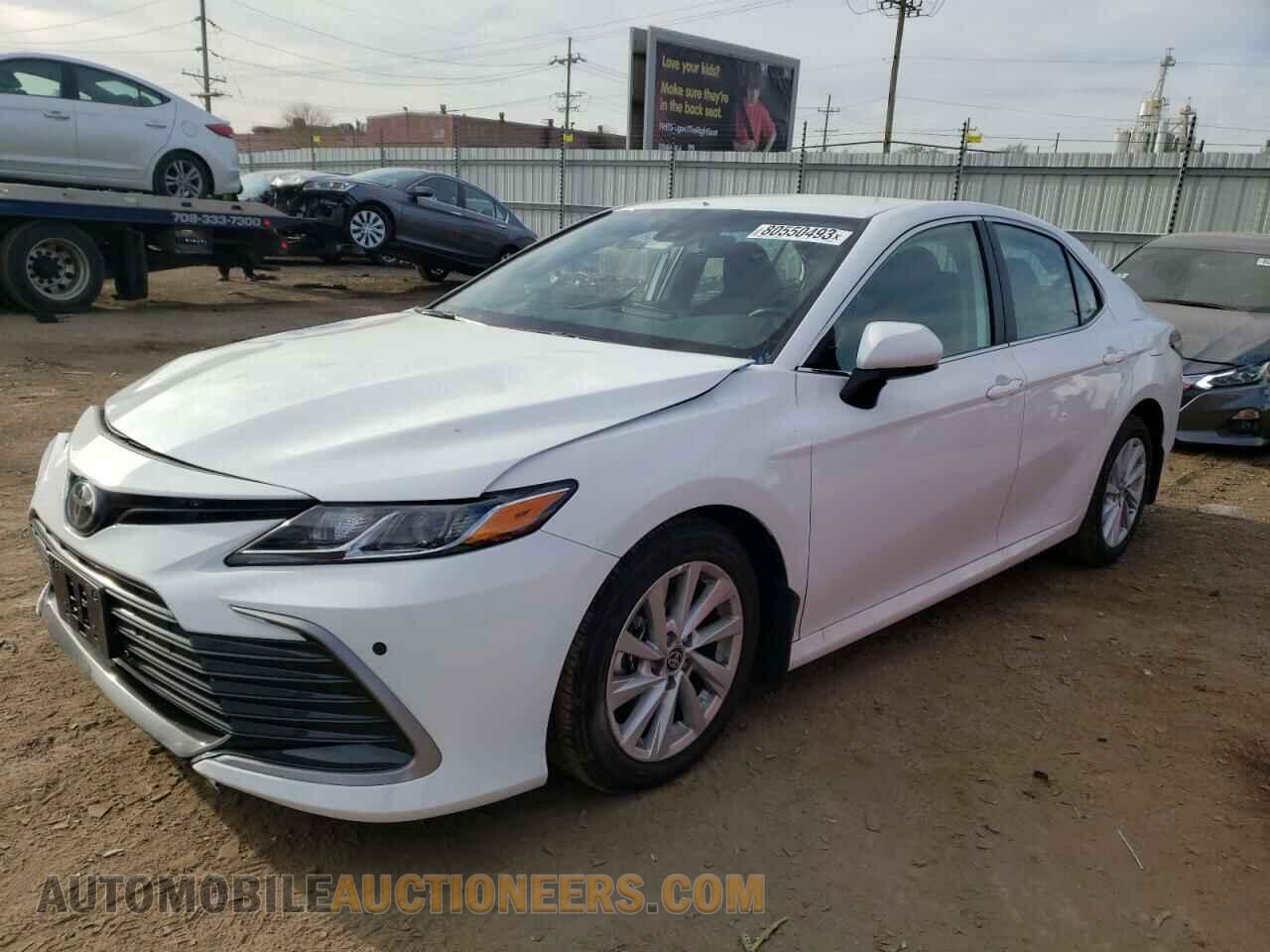 4T1C11AK1PU800983 TOYOTA CAMRY 2023