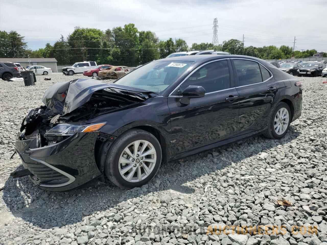 4T1C11AK3RU209329 TOYOTA CAMRY 2024