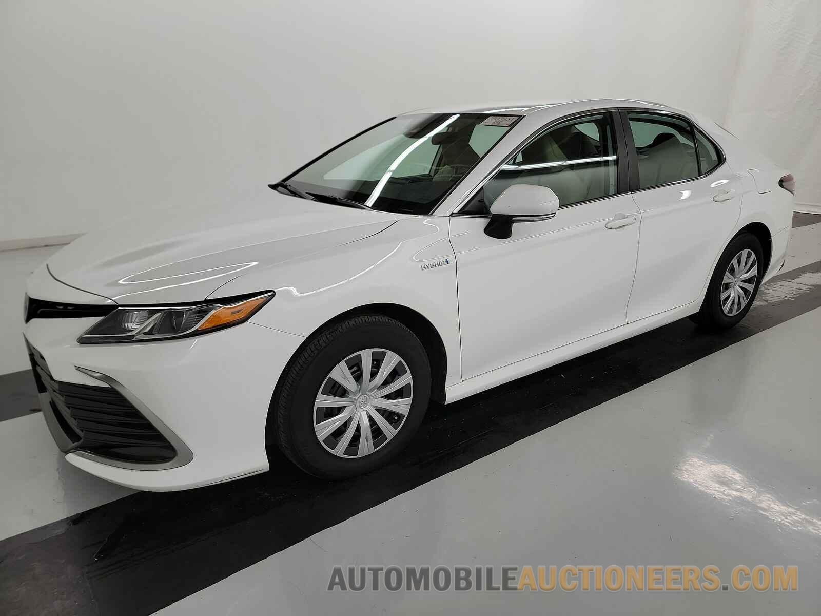 4T1C31AKXMU546924 Toyota Camry Hybrid 2021