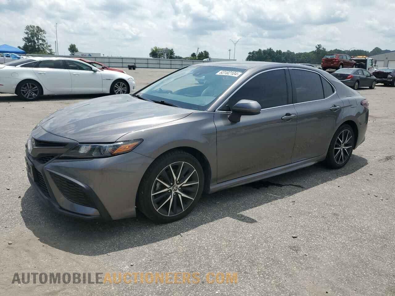 4T1G11AK1MU563473 TOYOTA CAMRY 2021