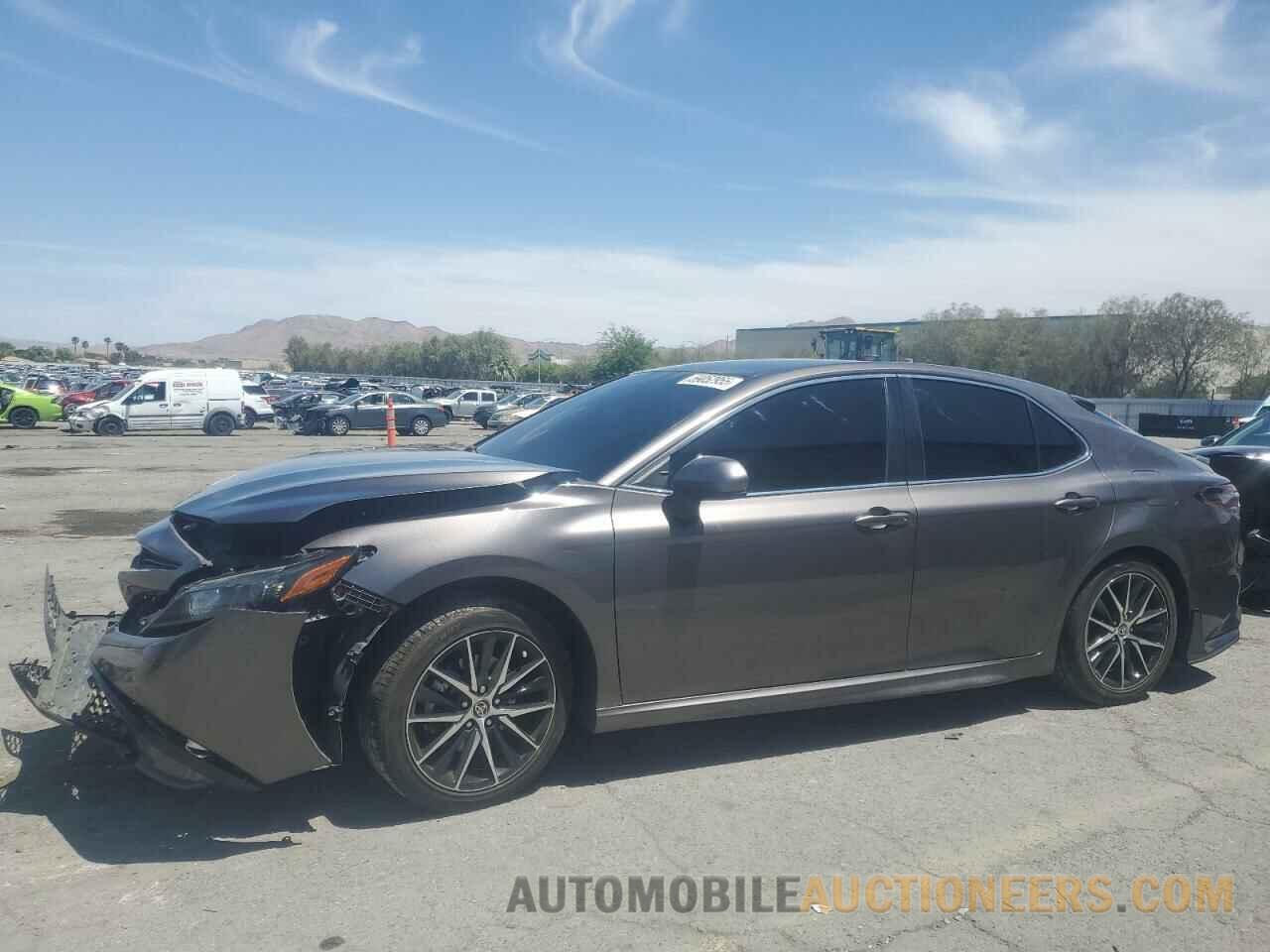 4T1G11AK3MU583904 TOYOTA CAMRY 2021