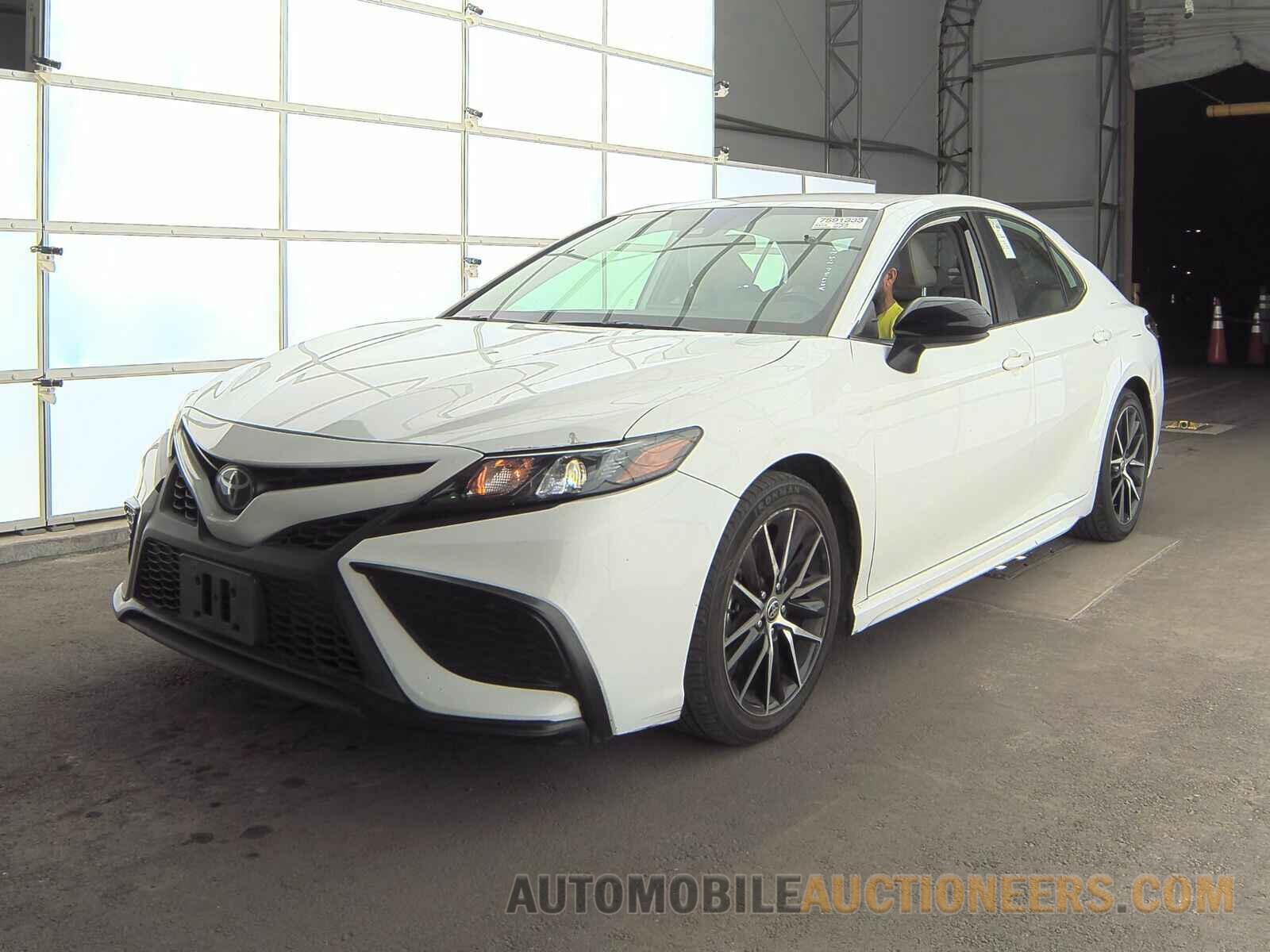4T1G11AK3NU060092 Toyota Camry 2022