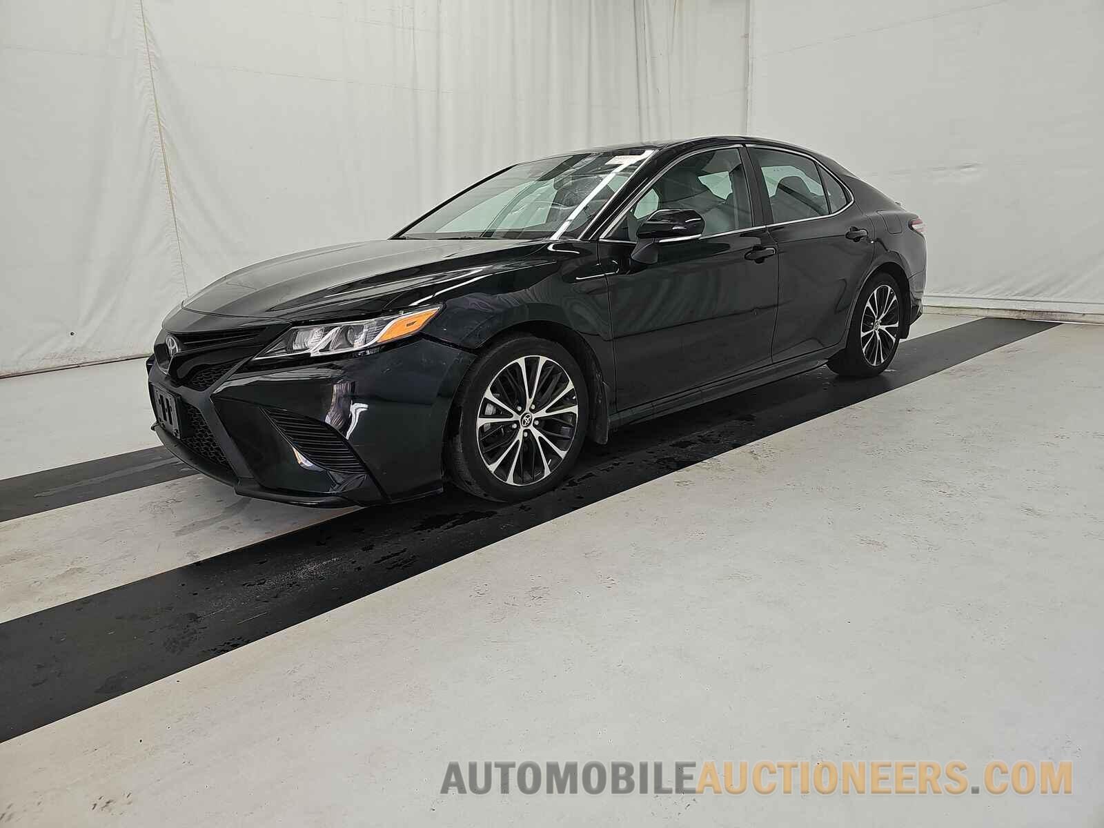 4T1M11BK0LU006487 Toyota Camry 2020