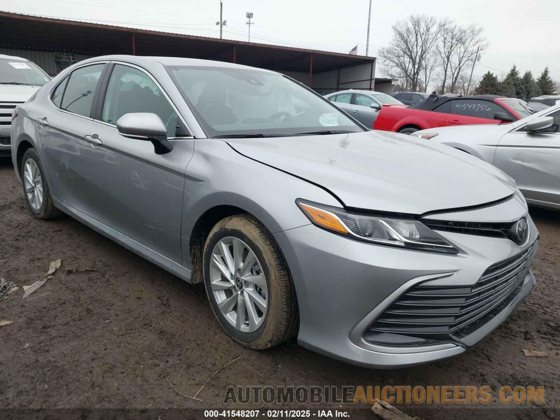 4T1R11AK9RU906367 TOYOTA CAMRY 2024