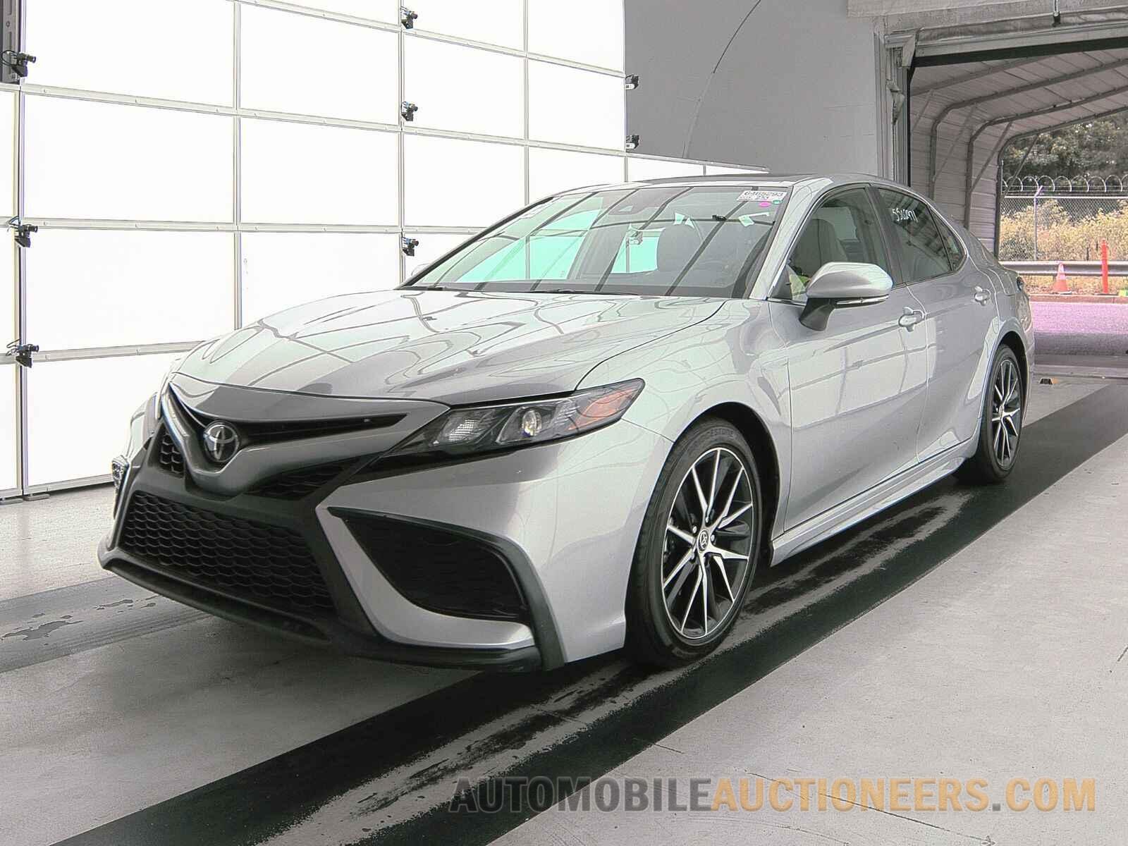 4T1T11AK2NU656986 Toyota Camry 2022