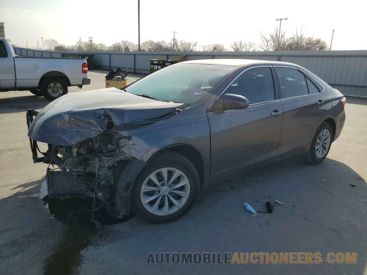 4T4BF1FK0FR482641 TOYOTA CAMRY 2015