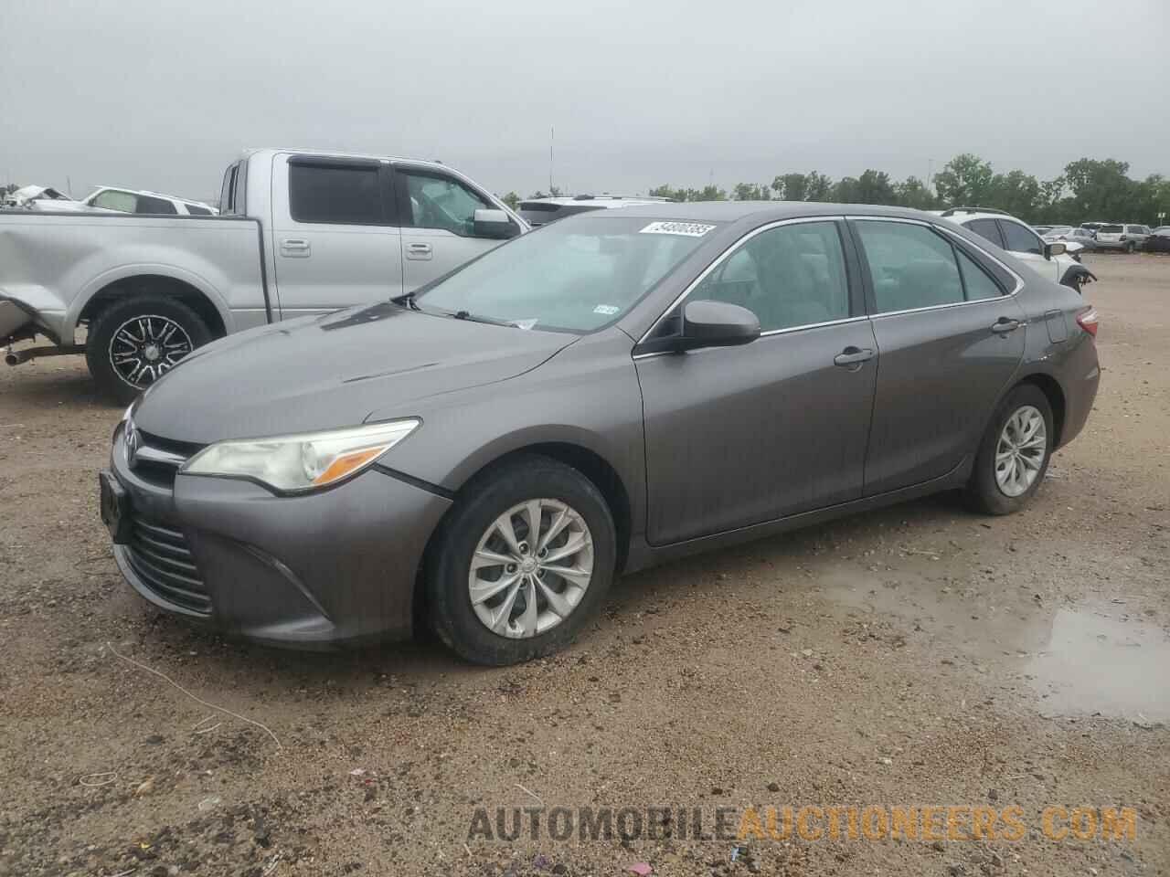 4T4BF1FKXGR523584 TOYOTA CAMRY 2016