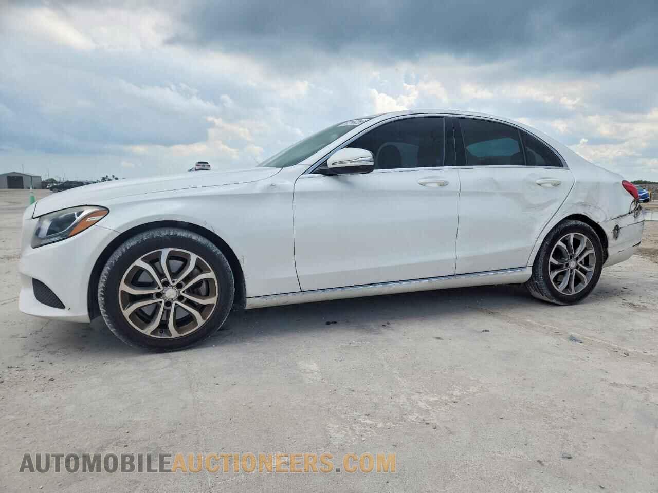 55SWF4JB2FU043165 MERCEDES-BENZ C-CLASS 2015