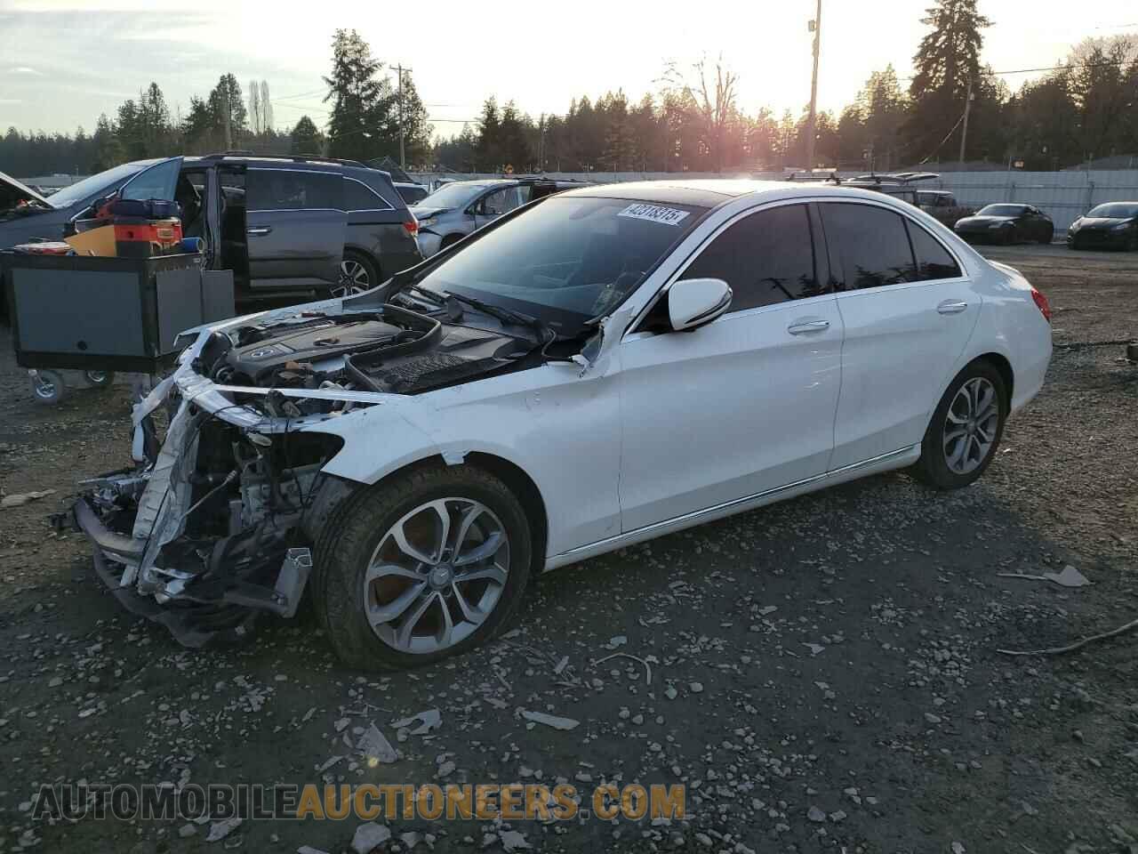 55SWF4JB2GU175229 MERCEDES-BENZ C-CLASS 2016