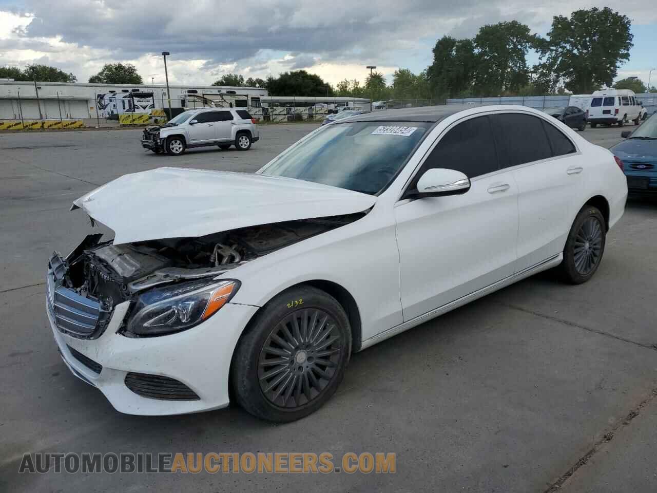 55SWF4KB0FU015184 MERCEDES-BENZ C-CLASS 2015