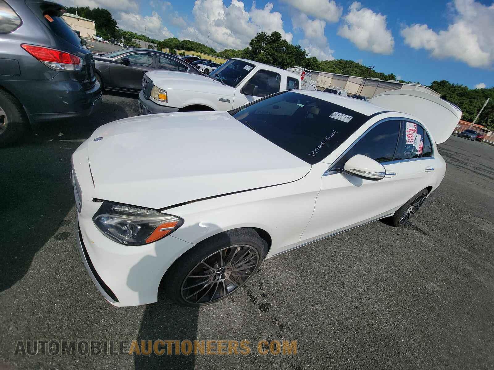 55SWF4KB4FU000395 Mercedes-Benz C 3 2015
