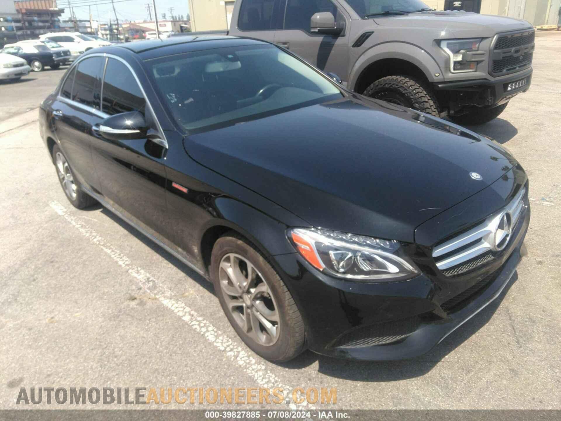 55SWF4KB5FU080368 MERCEDES-BENZ C 300 2015