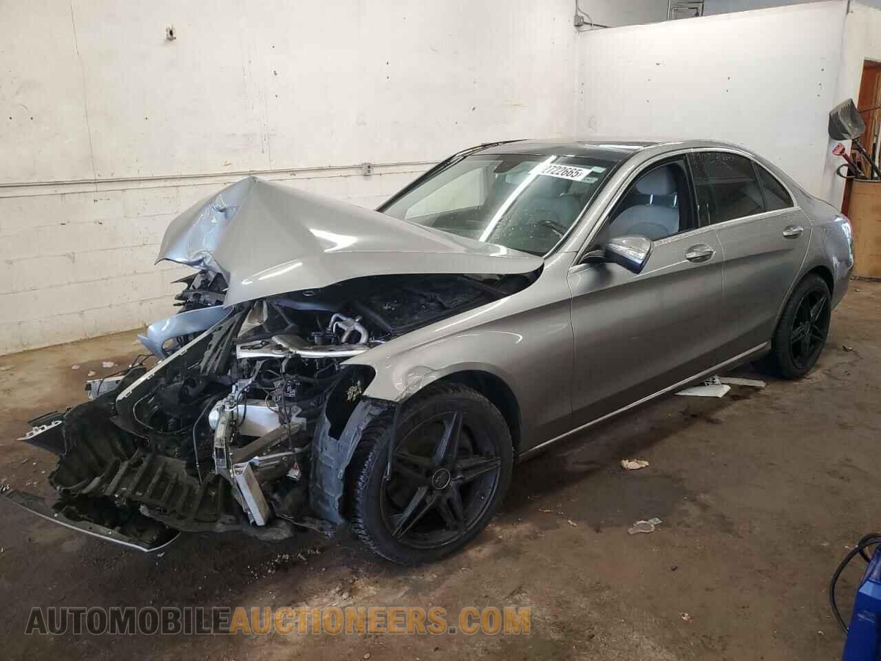 55SWF4KB8FU012842 MERCEDES-BENZ C-CLASS 2015