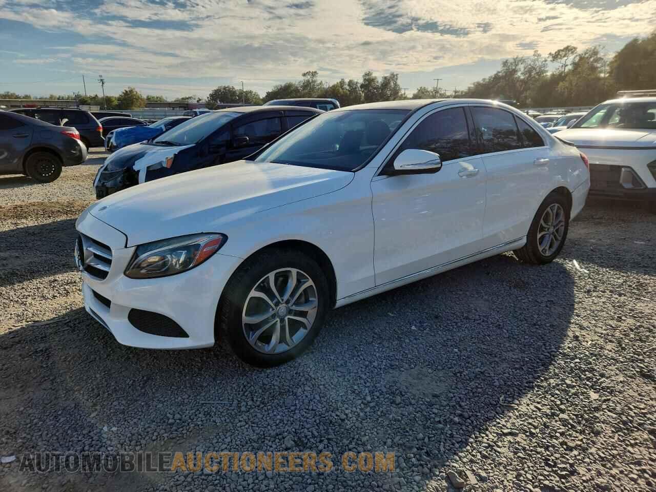55SWF4KB8FU018298 MERCEDES-BENZ C-CLASS 2015