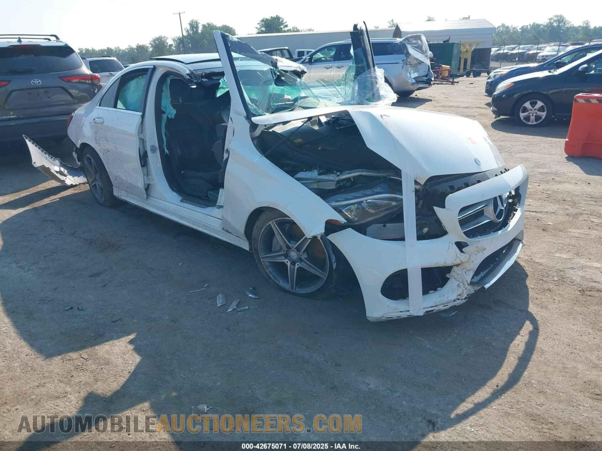 55SWF4KB8FU033271 MERCEDES-BENZ C 300 2015
