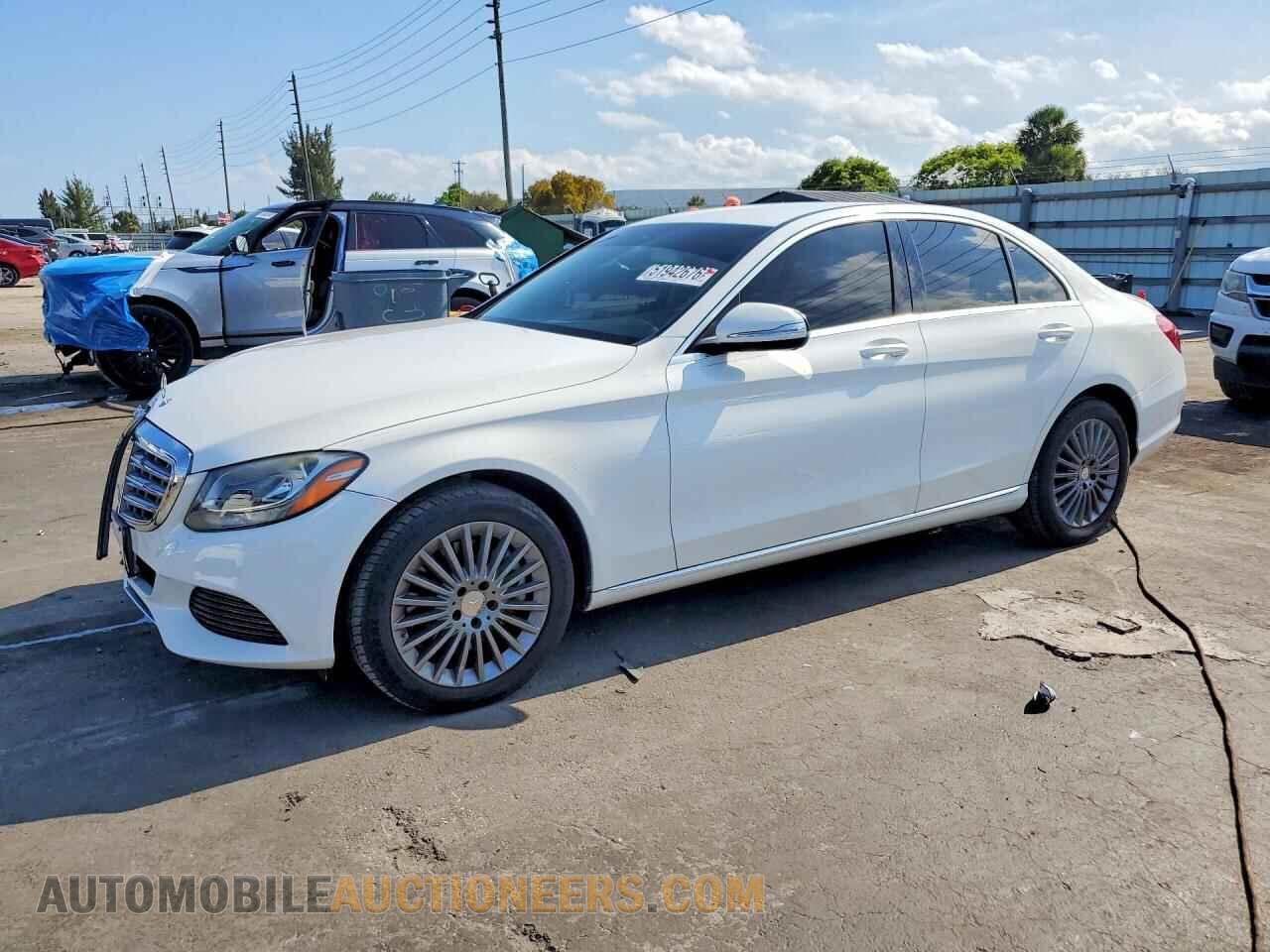 55SWF4KB8FU066903 MERCEDES-BENZ C-CLASS 2015