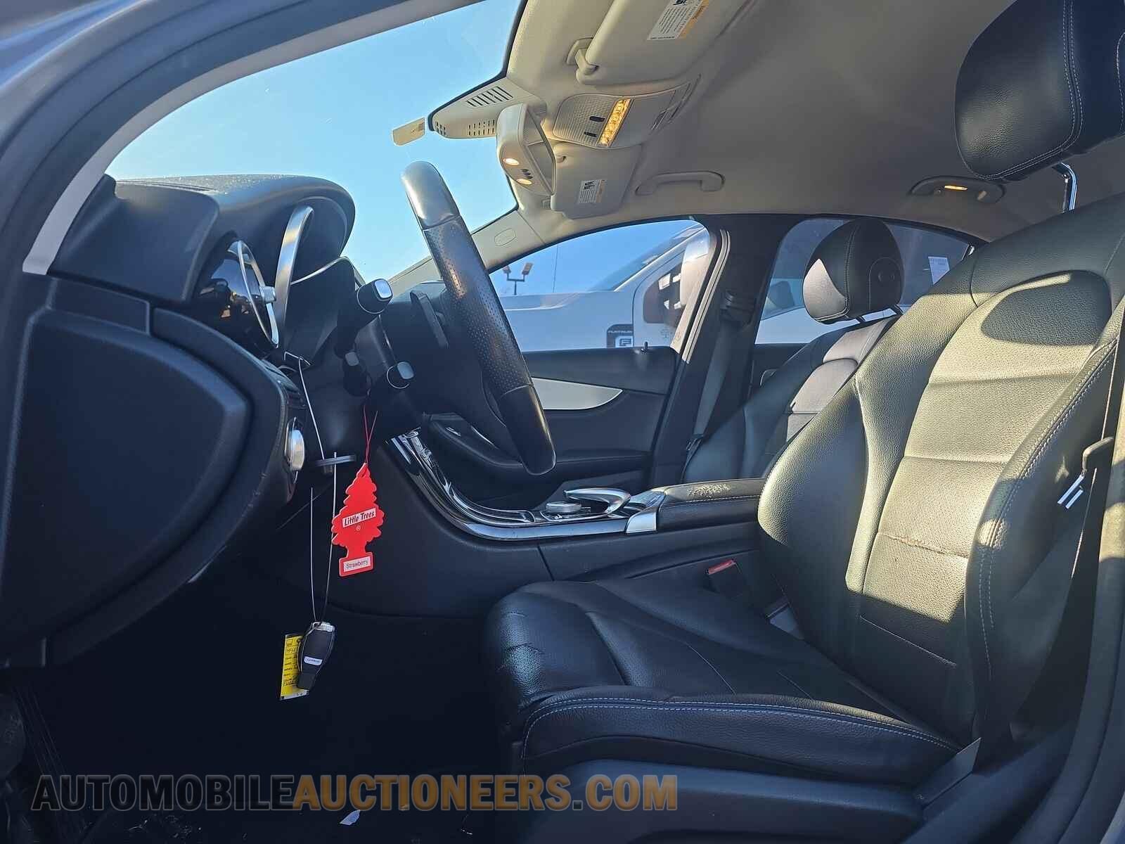 55SWF4KBXFU020232 Mercedes-Benz C 3 2015