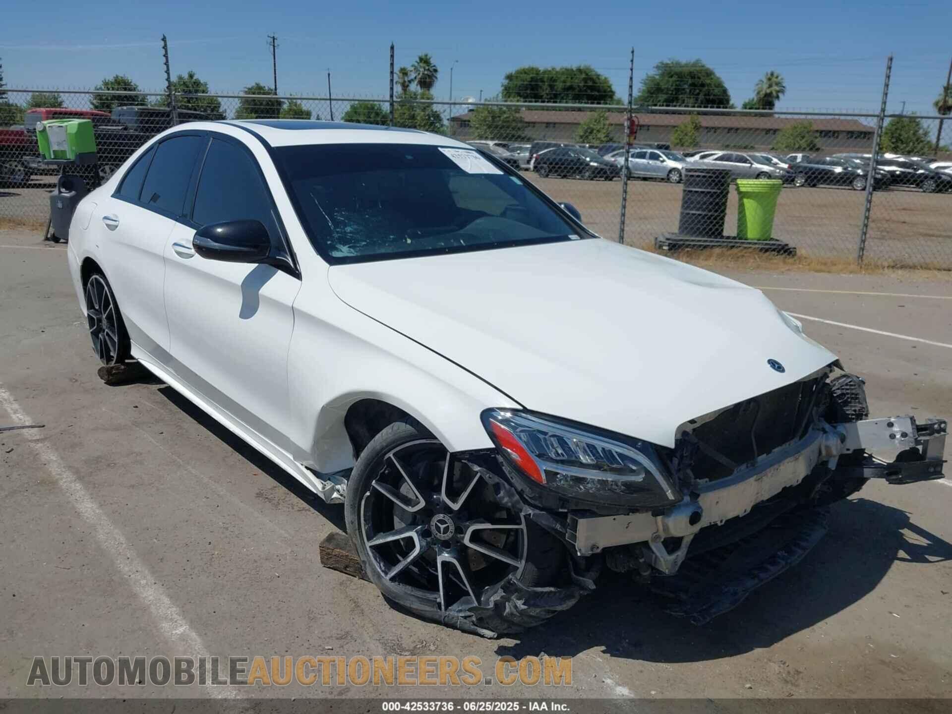 55SWF8DB5LU329042 MERCEDES-BENZ C 300 2020