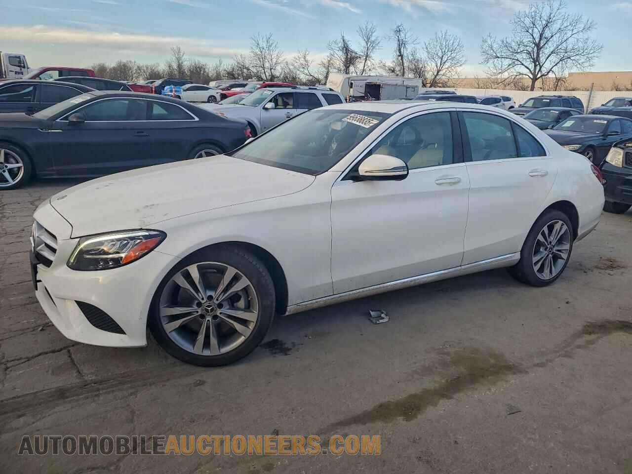 55SWF8EB4LU327765 MERCEDES-BENZ C-CLASS 2020