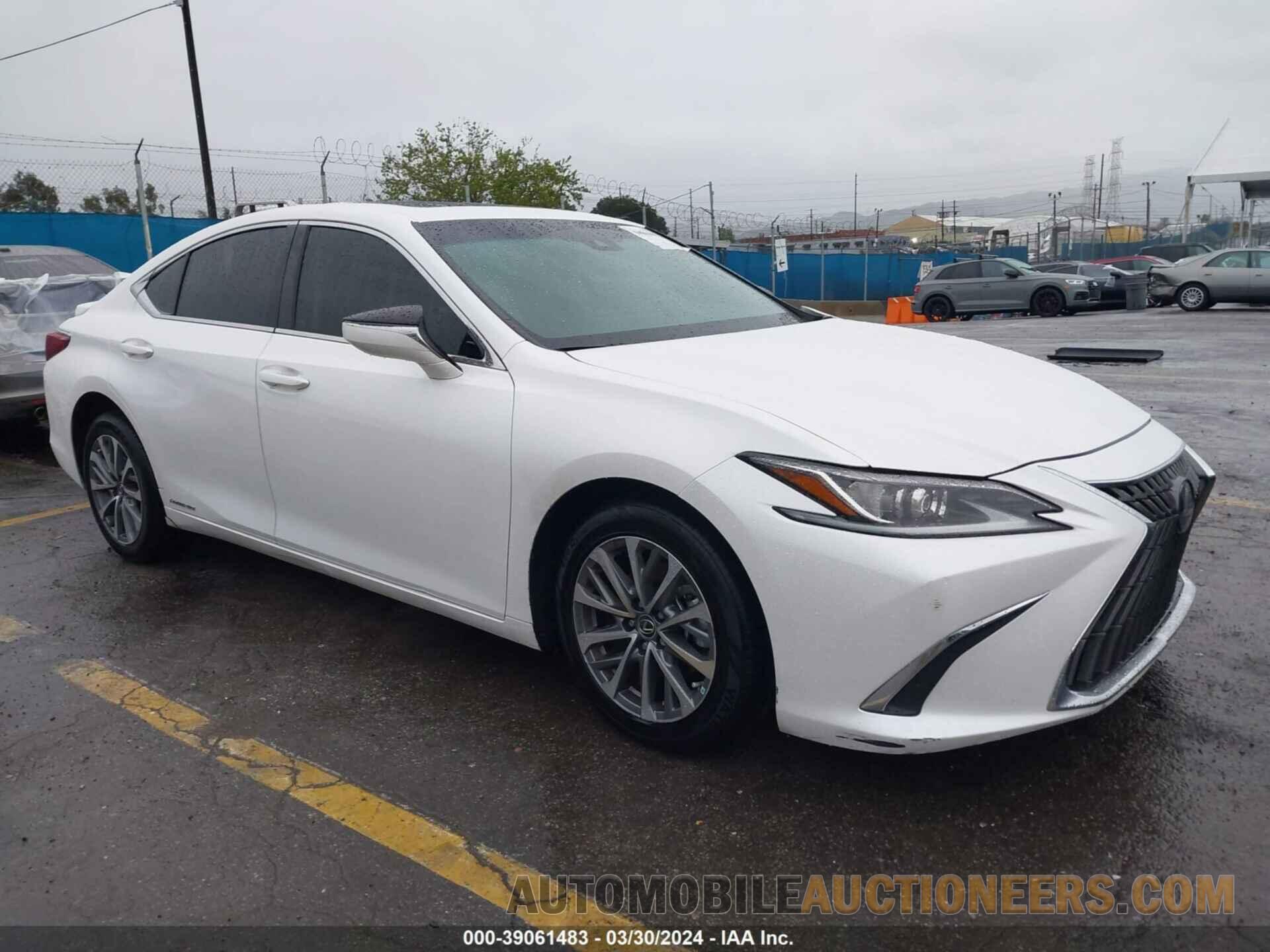 58ACA1C17NU024336 LEXUS ES 300H 2022