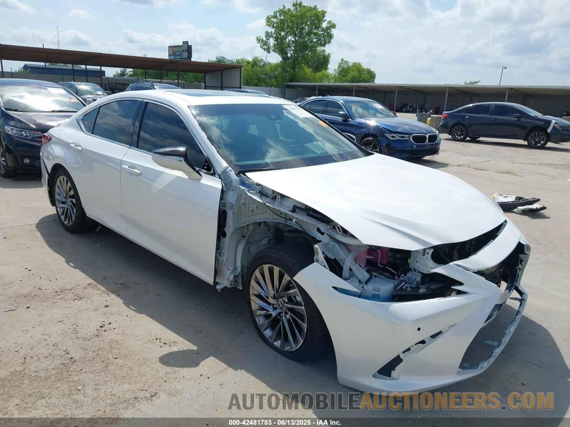 58AEA1C17RU050563 LEXUS ES 300H 2024