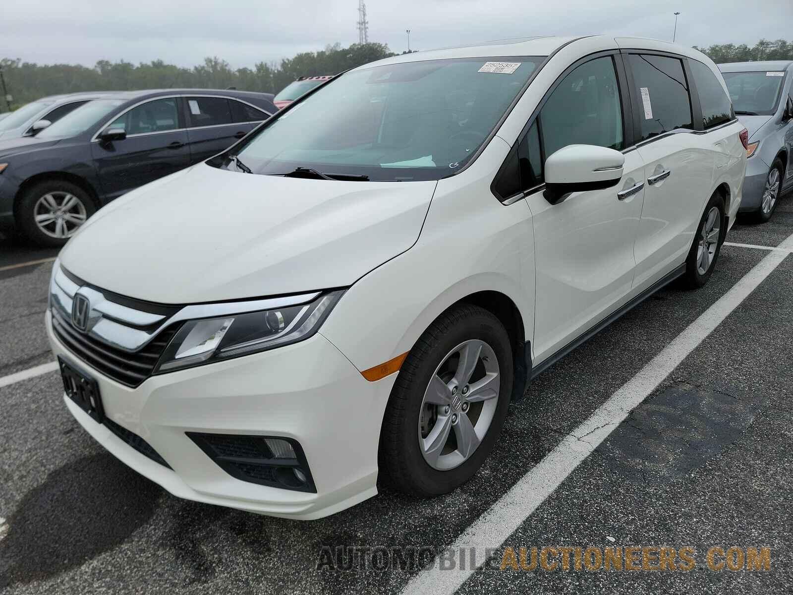 5FNRL6H72JB030977 Honda Odyssey 2018