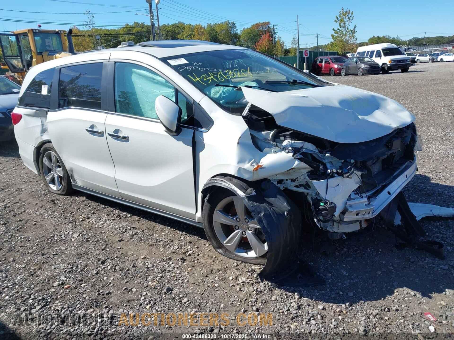 5FNRL6H73JB010978 HONDA ODYSSEY 2018