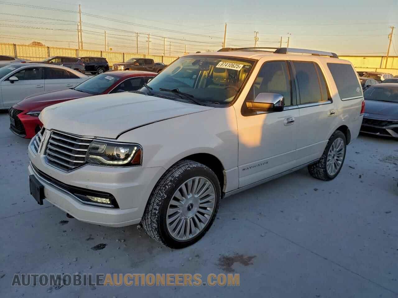5LMJJ2HT2FEJ13870 LINCOLN NAVIGATOR 2015
