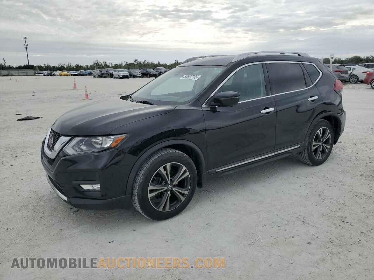 5N1AT2MT7JC820972 NISSAN ROGUE 2018