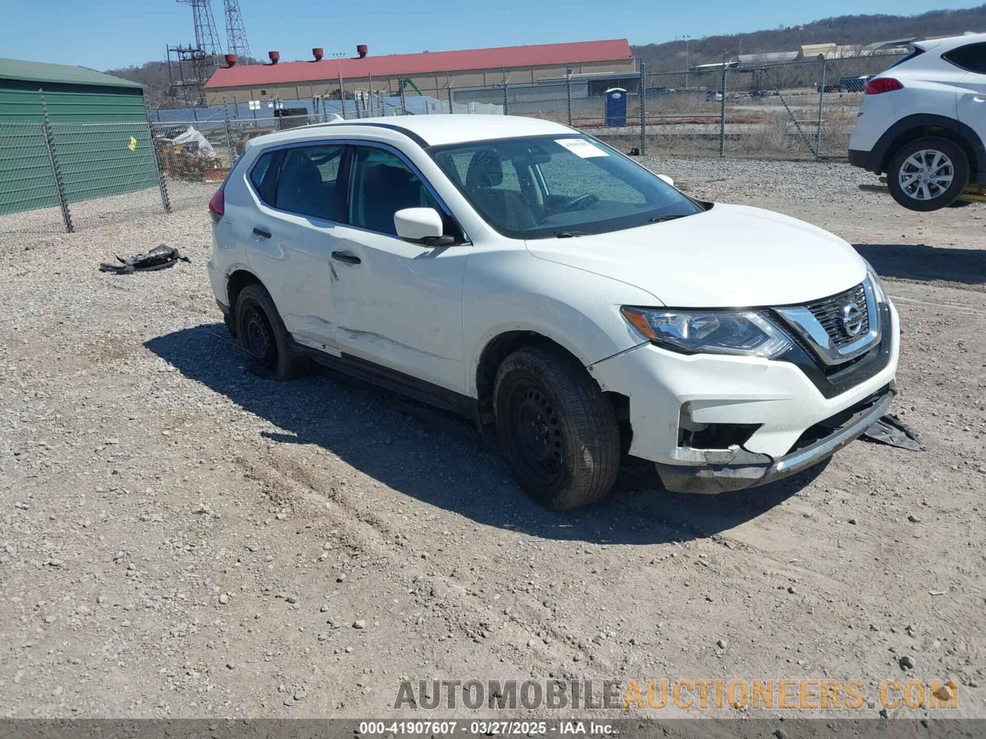 5N1AT2MV2HC814668 NISSAN ROGUE 2017