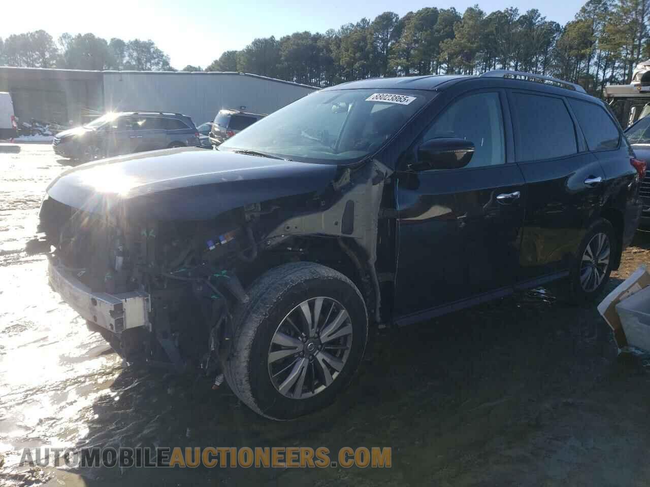 5N1DR2MM5JC648607 NISSAN PATHFINDER 2018
