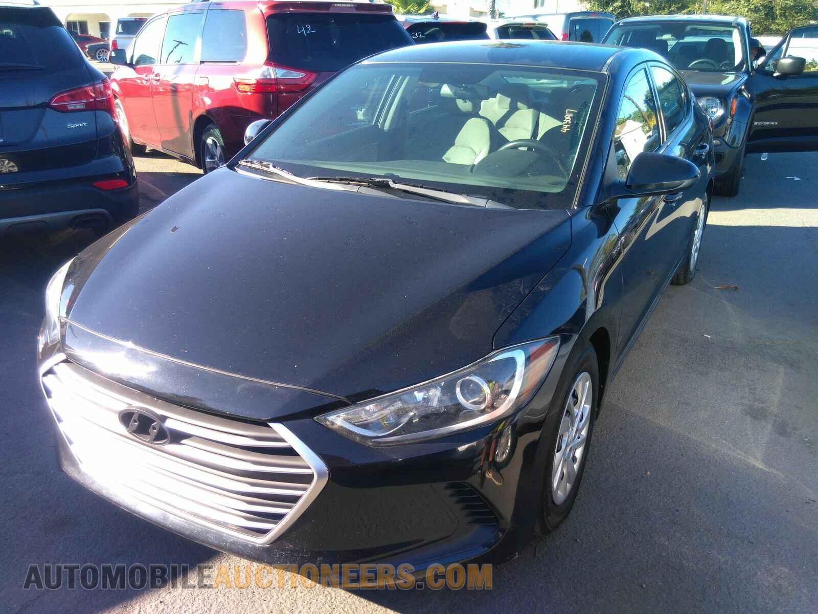 5NPD74LF5HH113140 Hyundai Elantra SE 2017