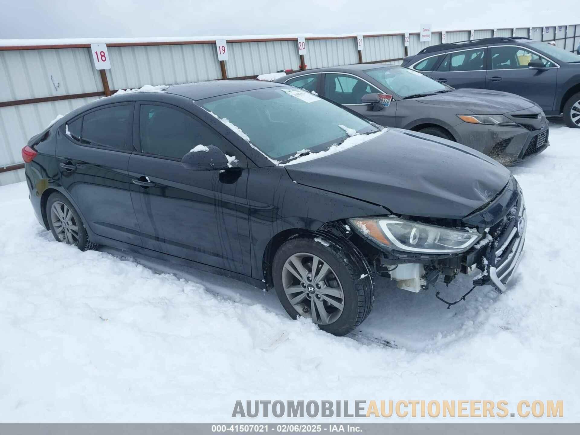 5NPD84LF4HH038458 HYUNDAI ELANTRA 2017