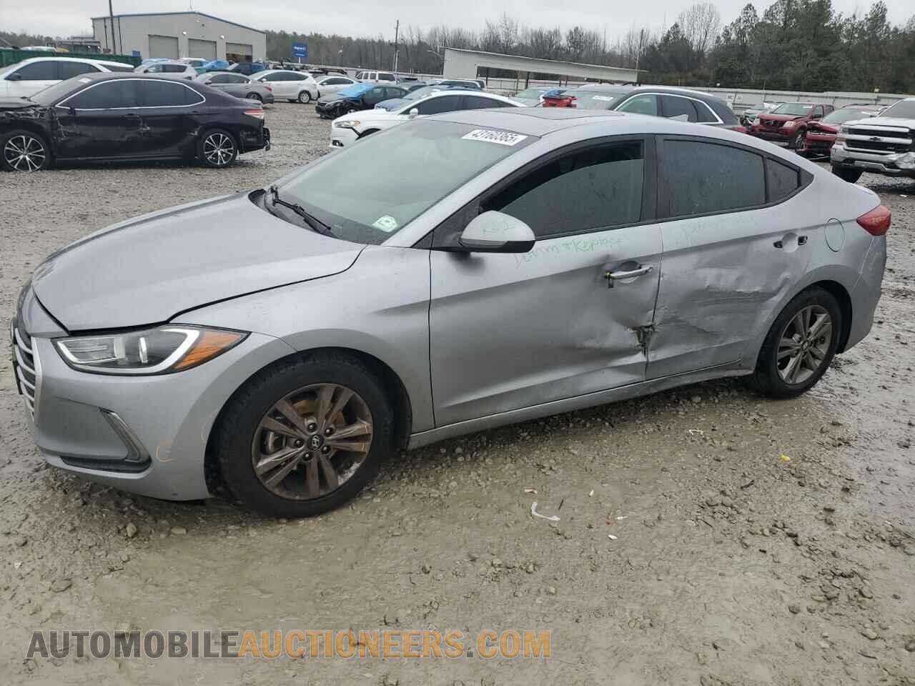 5NPD84LF9HH155372 HYUNDAI ELANTRA 2017