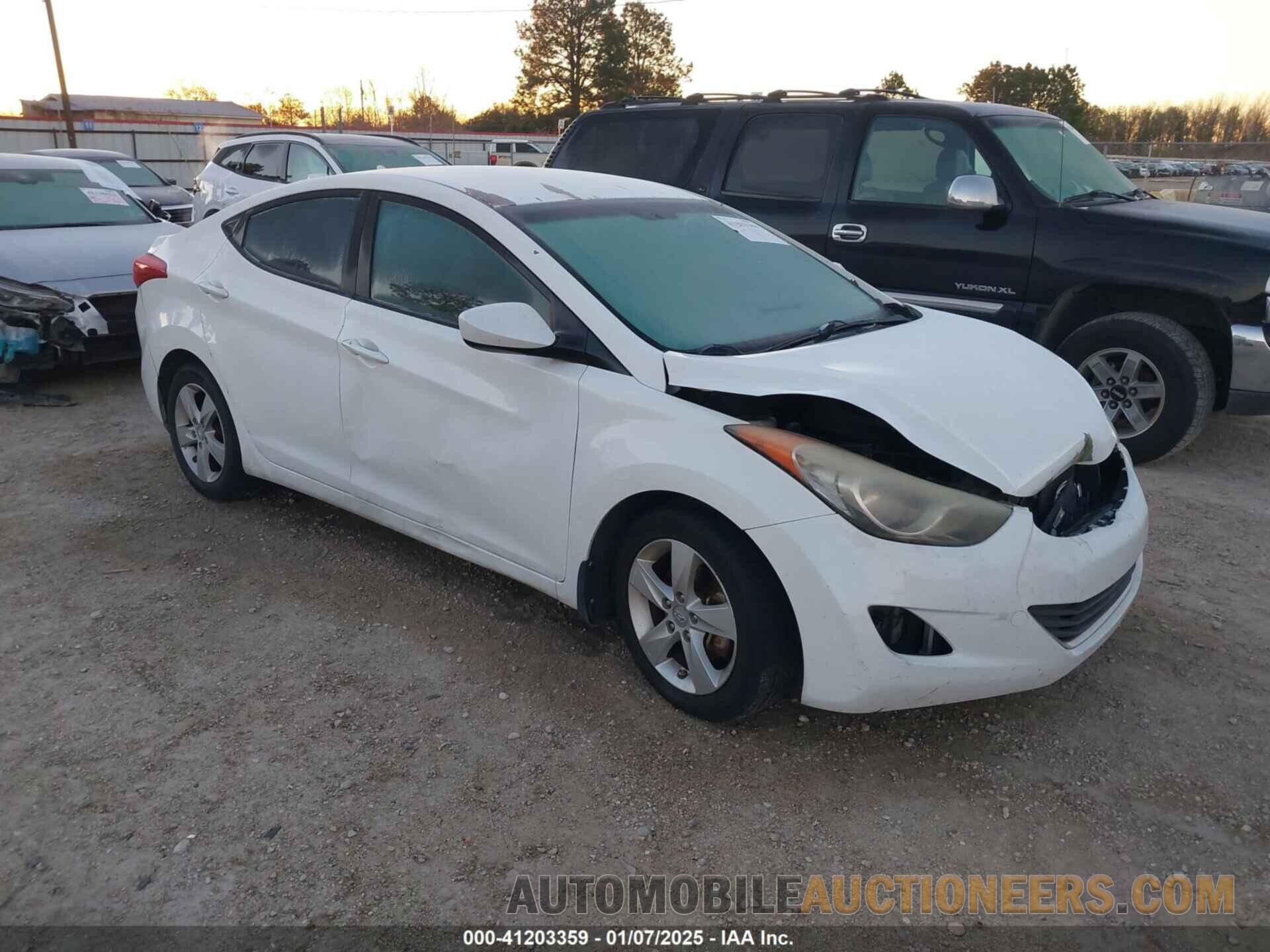 5NPDH4AE0DH263786 HYUNDAI ELANTRA 2013