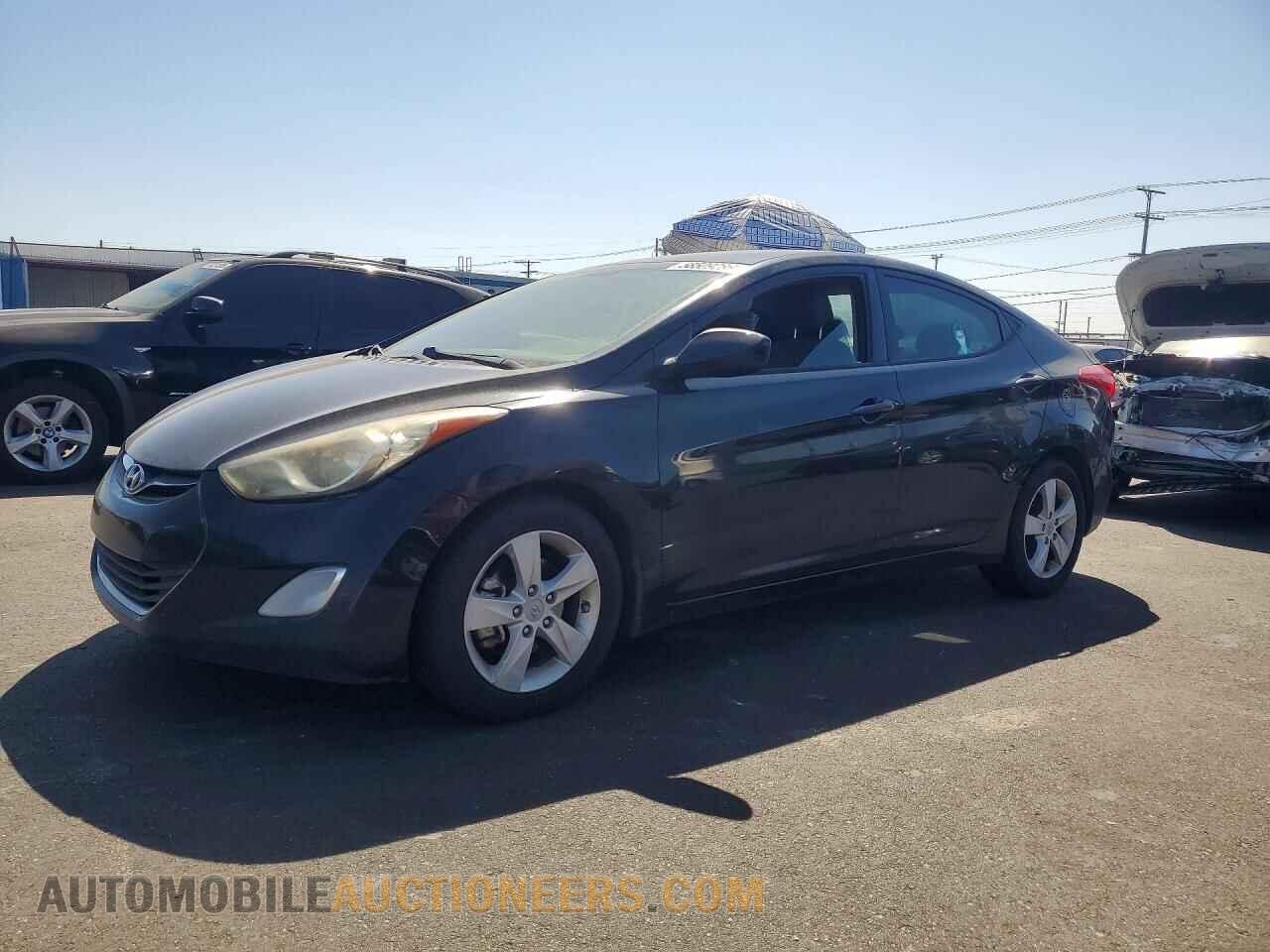 5NPDH4AE1DH368708 HYUNDAI ELANTRA 2013