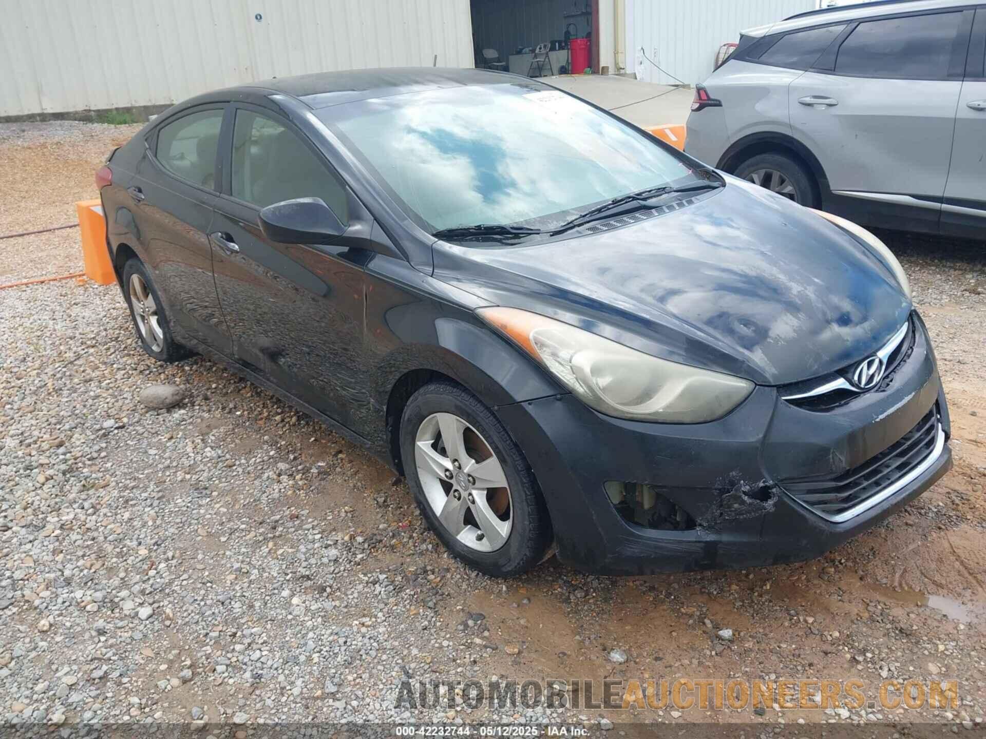5NPDH4AE2CH107070 HYUNDAI ELANTRA 2012