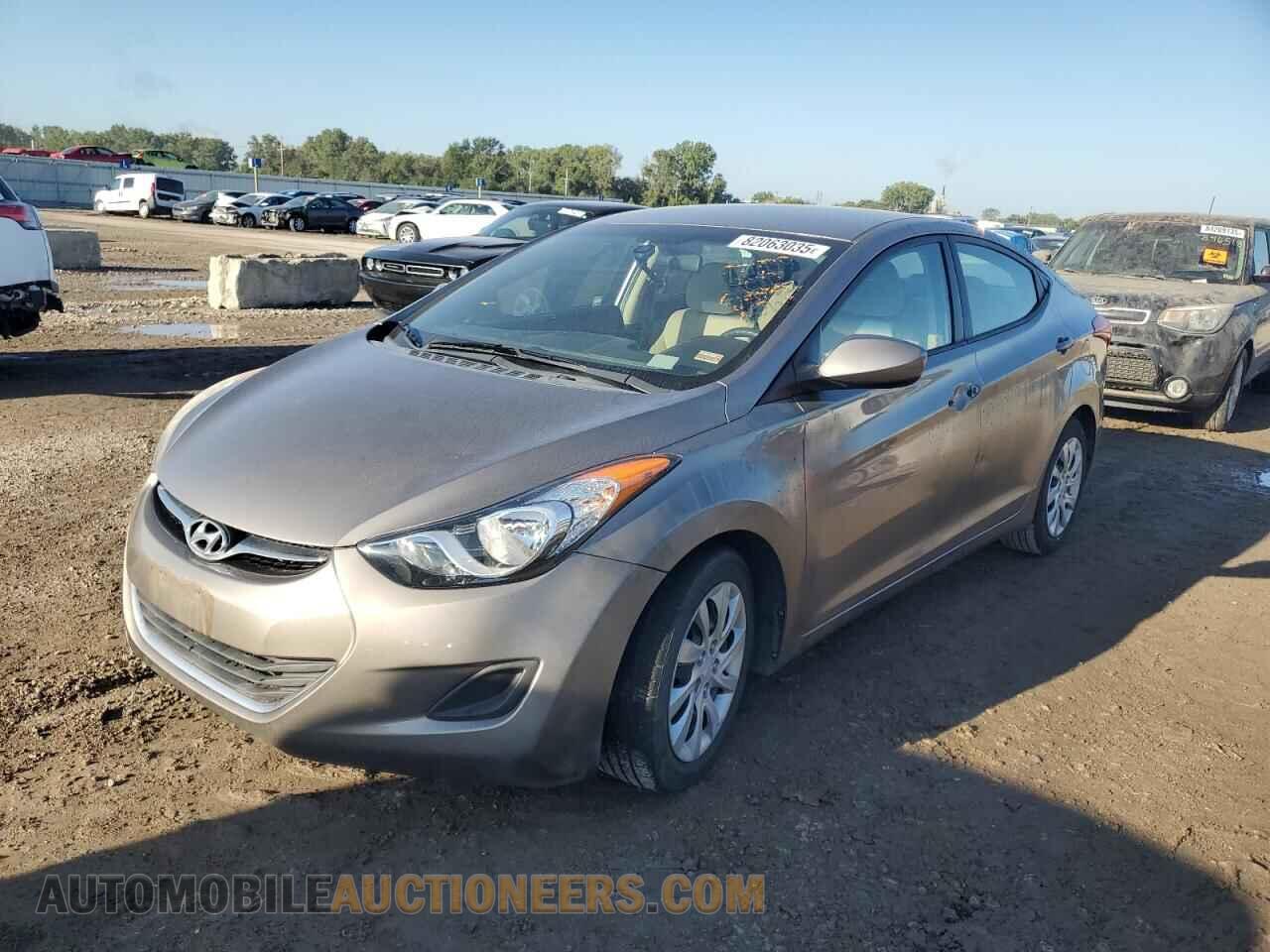 5NPDH4AE2DH199878 HYUNDAI ELANTRA 2013