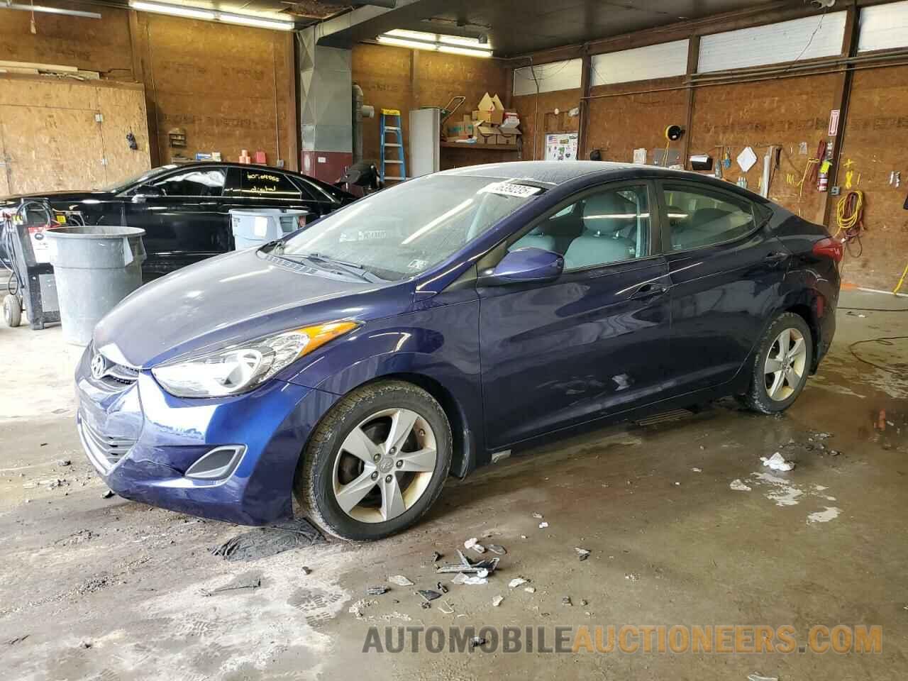 5NPDH4AE2DH403336 HYUNDAI ELANTRA 2013