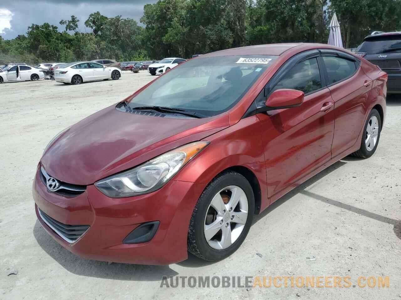 5NPDH4AE3DH404172 HYUNDAI ELANTRA 2013
