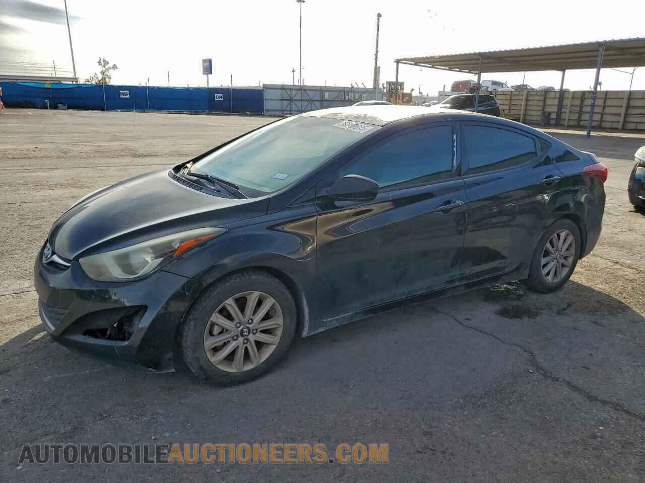 5NPDH4AE3GH775708 HYUNDAI ELANTRA 2016