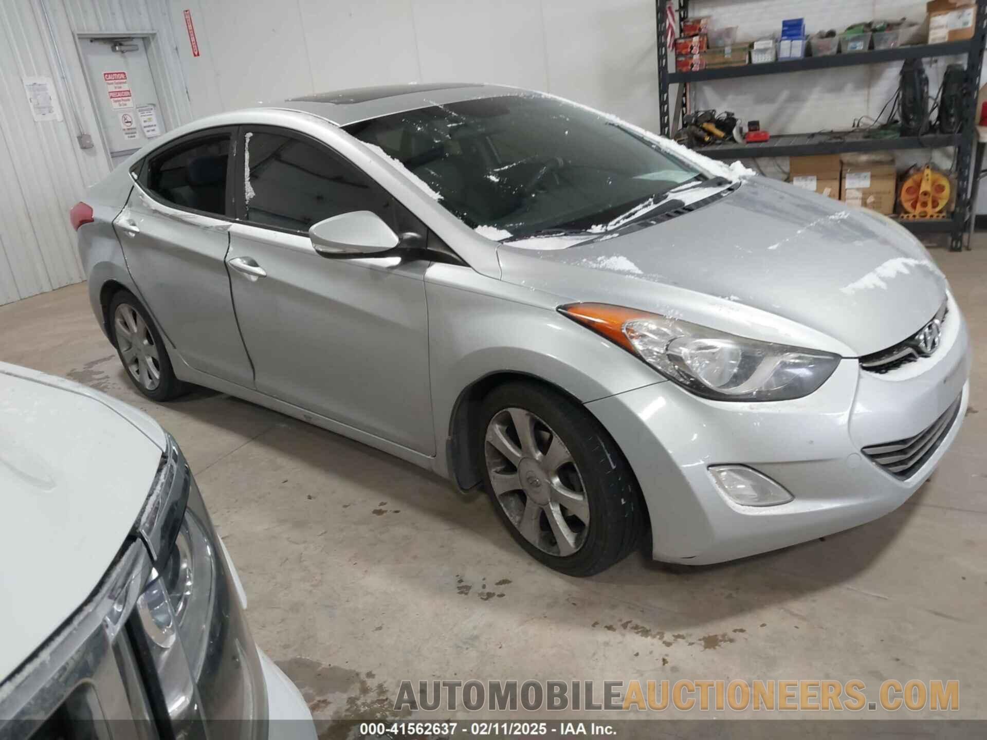 5NPDH4AE4DH258431 HYUNDAI ELANTRA 2013