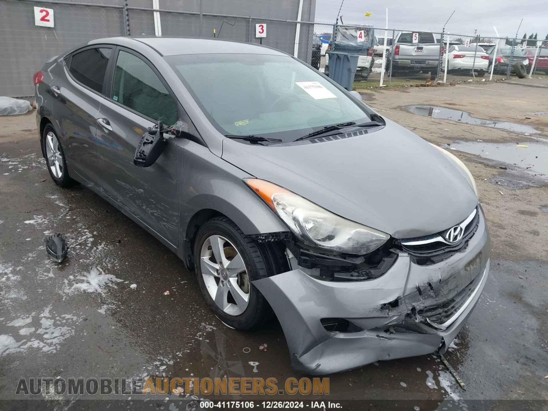 5NPDH4AE5DH417618 HYUNDAI ELANTRA 2013