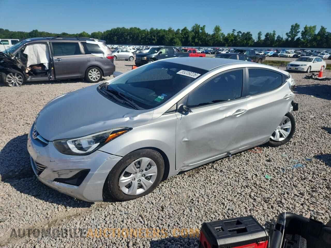 5NPDH4AE5GH682995 HYUNDAI ELANTRA 2016