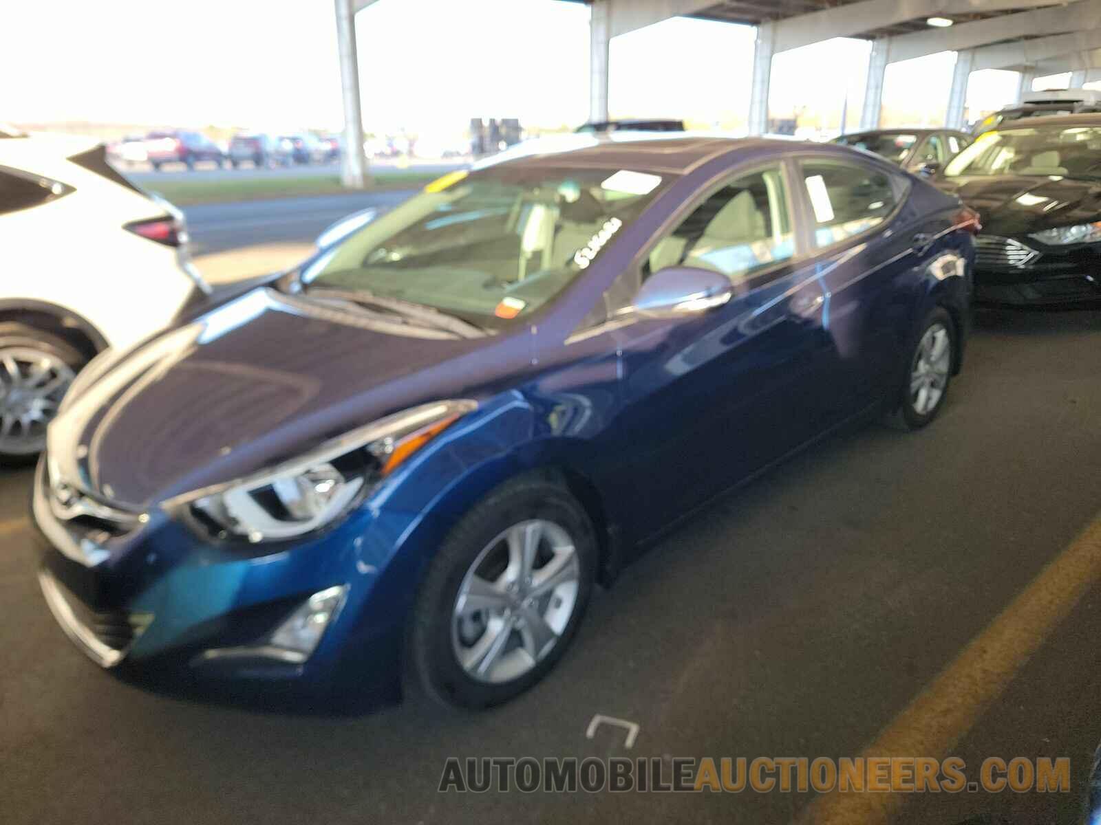 5NPDH4AE5GH725067 Hyundai Elantra 2016