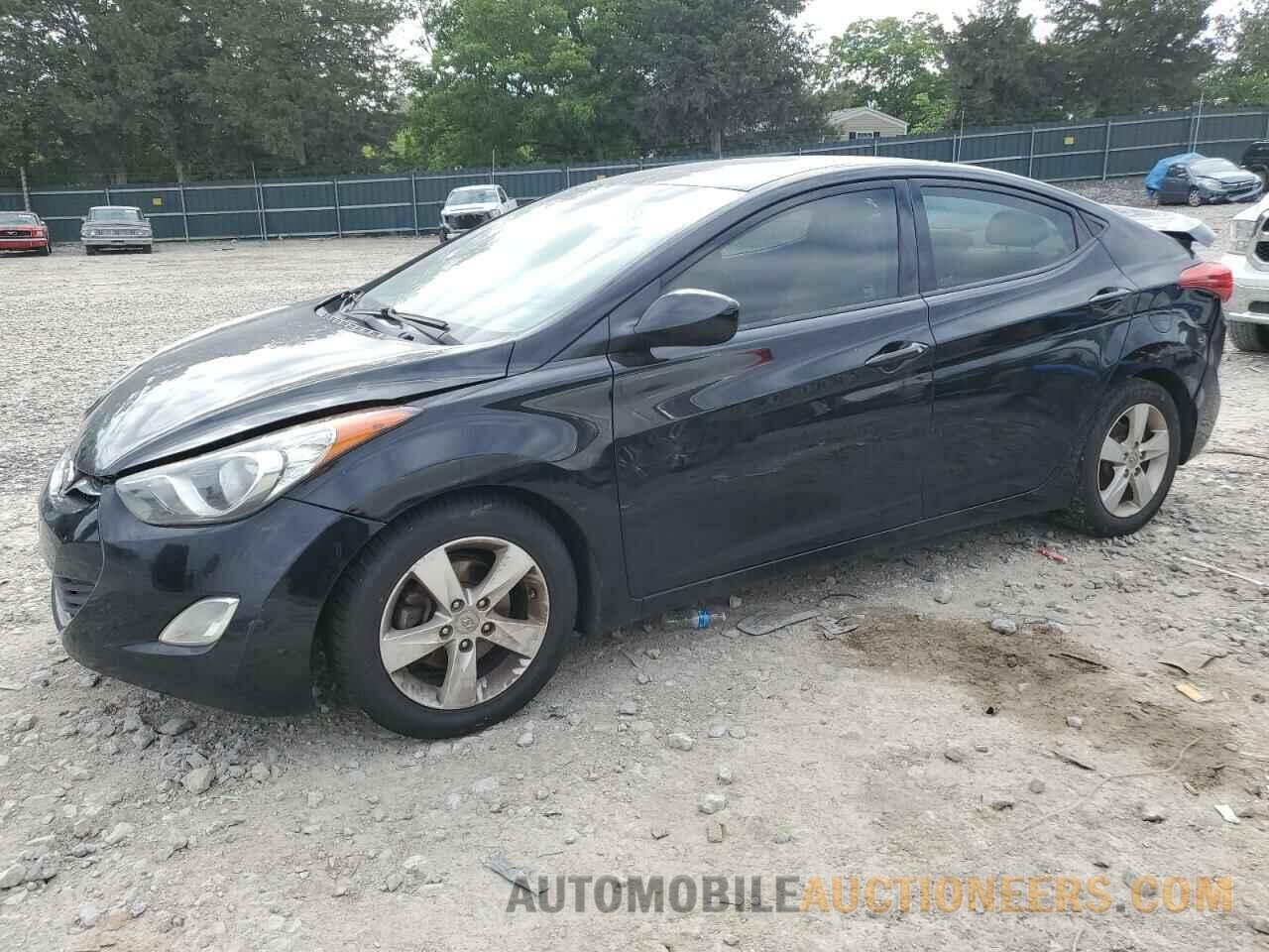 5NPDH4AE6DH310920 HYUNDAI ELANTRA 2013